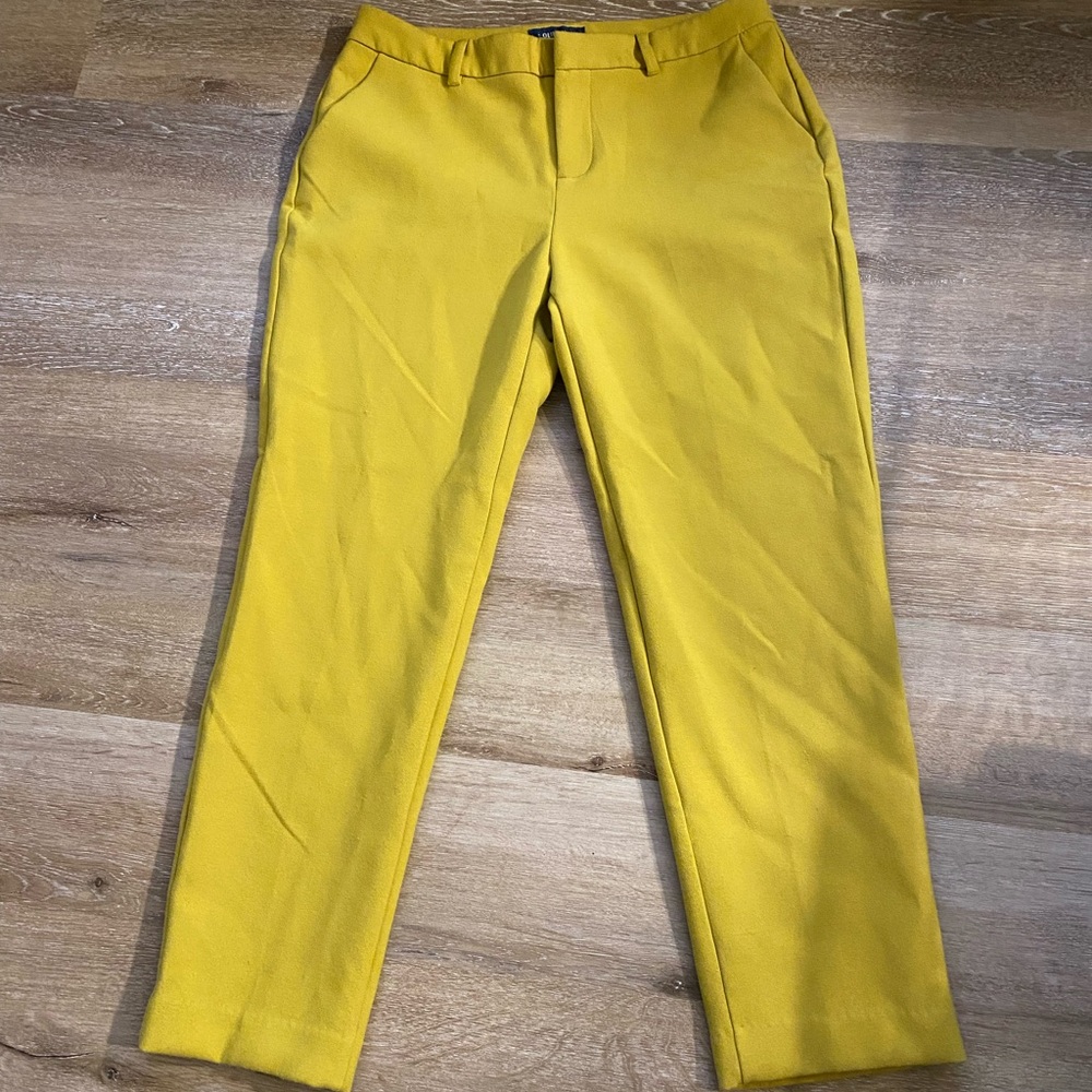 Old Navy Chartreuse Harper Pants in size 8